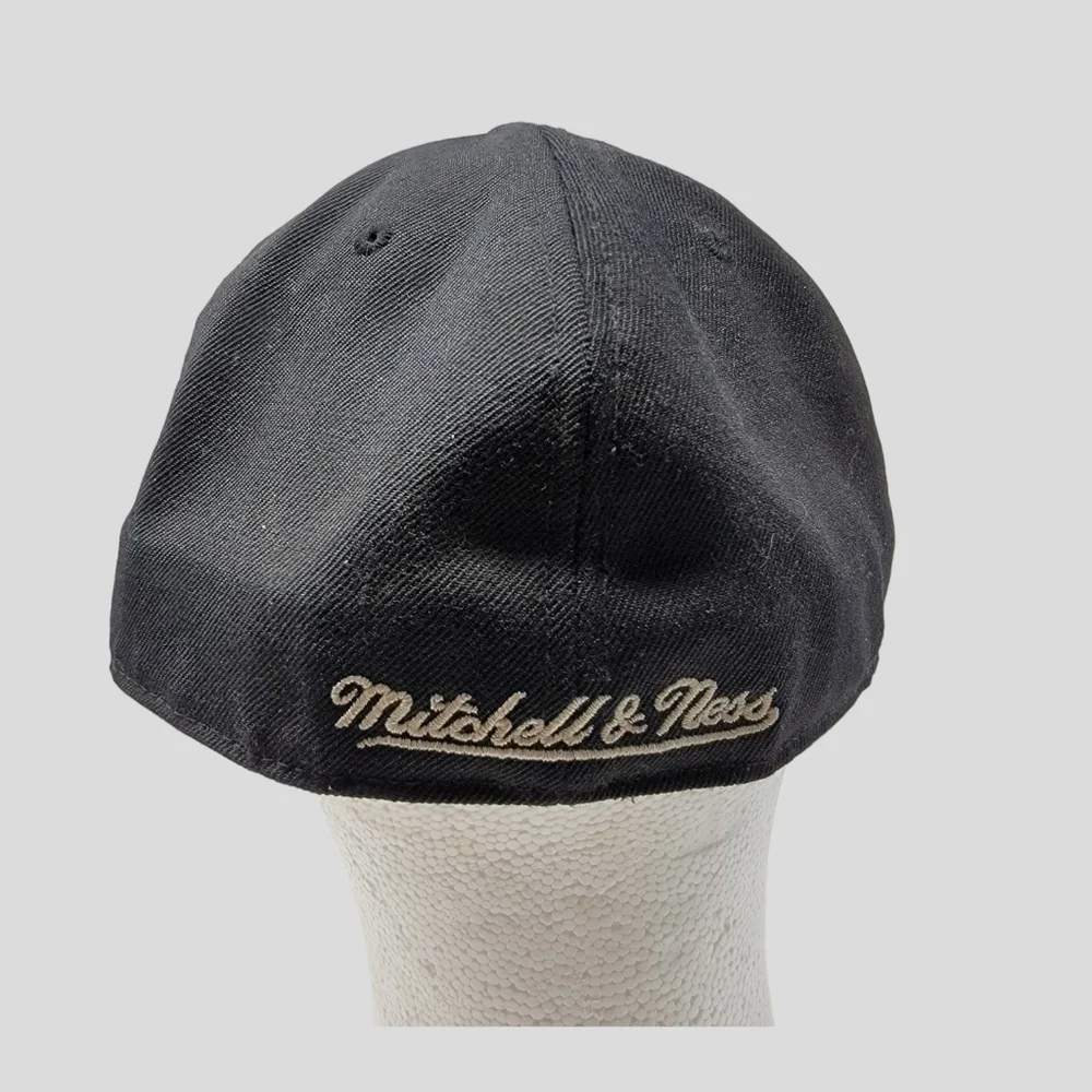 Brooklyn Nets Hat Mens Size 8 Black Cap Spell Out Mitchell & Ness NBA Wool Blend